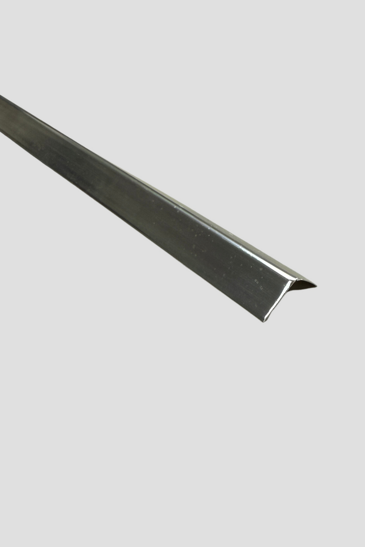 196 Profil L aluminiu silver 15×15×3000 mm – accesoriu montaj panouri decorative - imagine 1